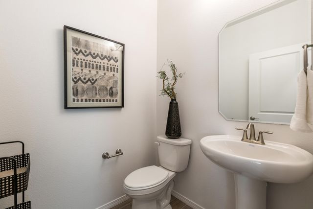 4869 Guadalupe Peak Street SW, Los Lunas, NM 87031