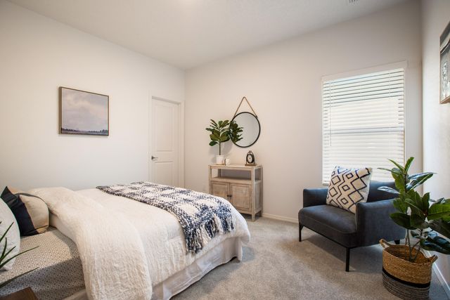 4869 Guadalupe Peak Street SW, Los Lunas, NM 87031