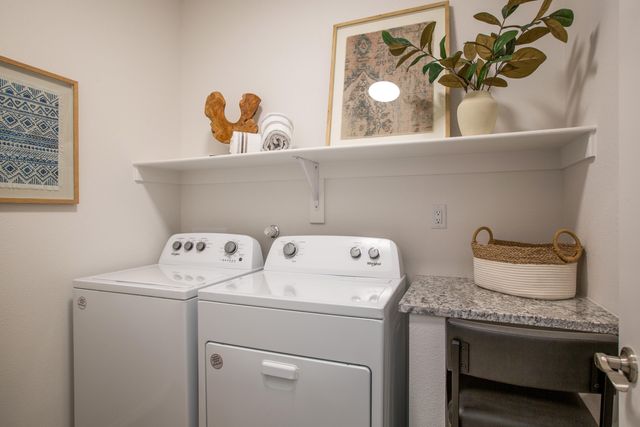 4869 Guadalupe Peak Street SW, Los Lunas, NM 87031