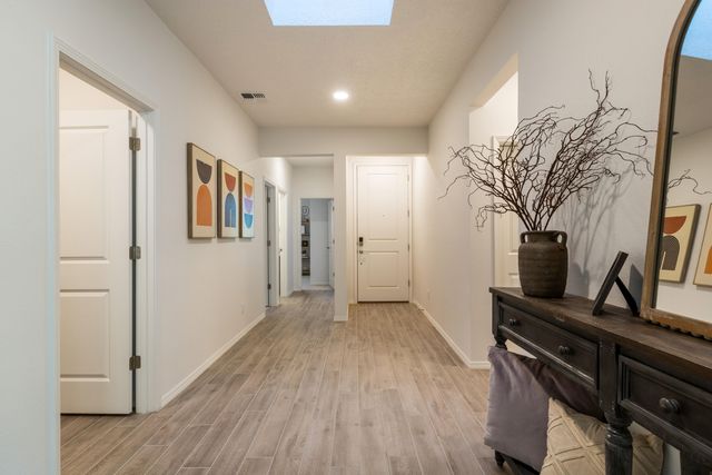 4869 Guadalupe Peak Street SW, Los Lunas, NM 87031