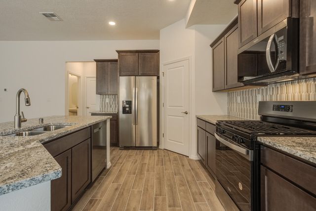 4869 Guadalupe Peak Street SW, Los Lunas, NM 87031