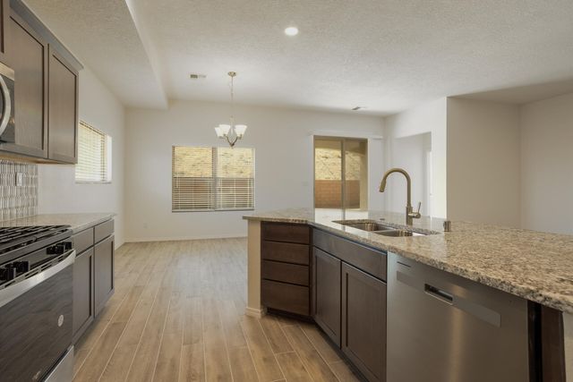 4869 Guadalupe Peak Street SW, Los Lunas, NM 87031