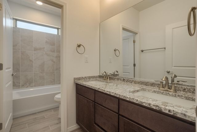 4869 Guadalupe Peak Street SW, Los Lunas, NM 87031