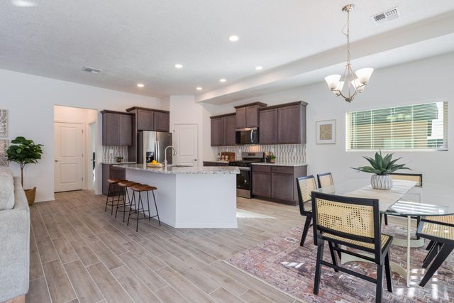 4869 Guadalupe Peak Street SW, Los Lunas, NM 87031