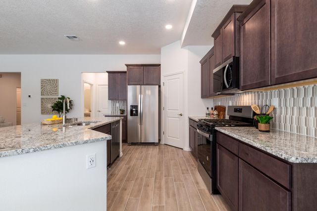 4869 Guadalupe Peak Street SW, Los Lunas, NM 87031