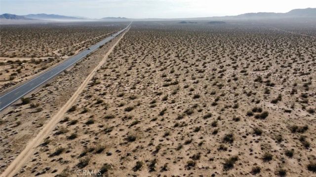 17 Old Woman Springs, Johnson Valley, CA 92356