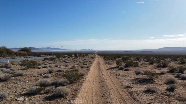 17 Old Woman Springs, Johnson Valley, CA 92356