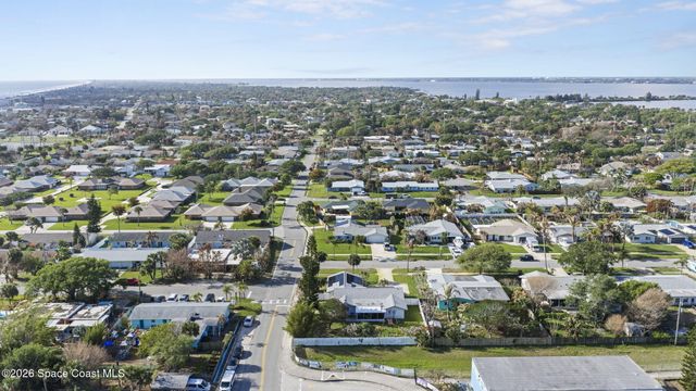 310 Franklyn Avenue, Indialantic, FL 32903