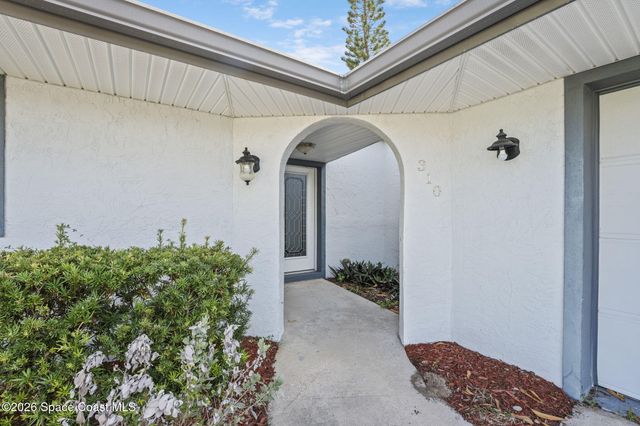 310 Franklyn Avenue, Indialantic, FL 32903