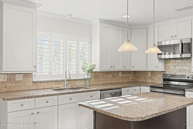 310 Franklyn Avenue, Indialantic, FL 32903