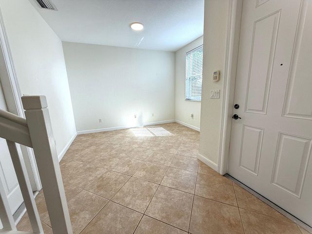 960 MILLBRAE Court 4, West Palm Beach, FL 33401