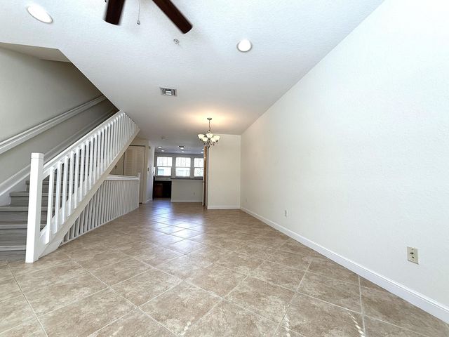 960 MILLBRAE Court 4, West Palm Beach, FL 33401