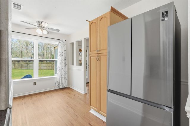 10 E Broken Oak Court, Spring, TX 77381