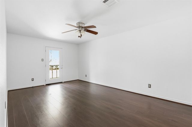 10 E Broken Oak Court, Spring, TX 77381