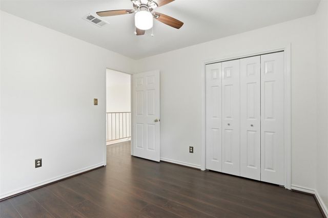 10 E Broken Oak Court, Spring, TX 77381