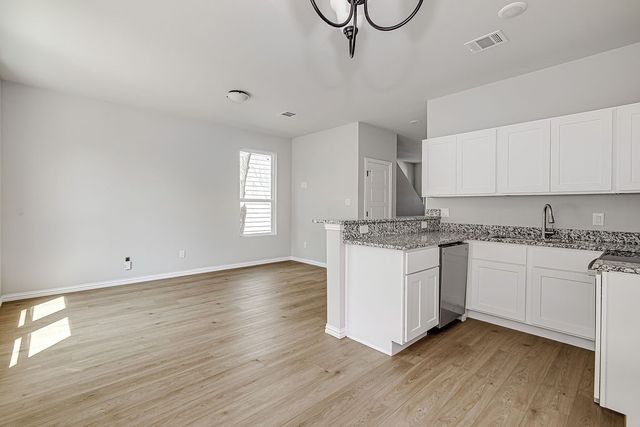 301 Eastland Street, Cleburne, TX 76031