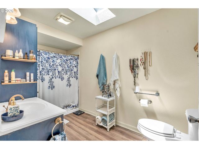 1883 Se ROSEBRIER Ct, Milwaukie, OR 97267