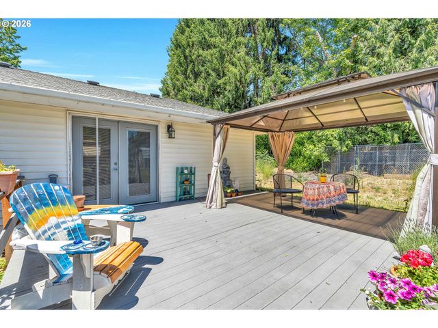 1883 Se ROSEBRIER Ct, Milwaukie, OR 97267
