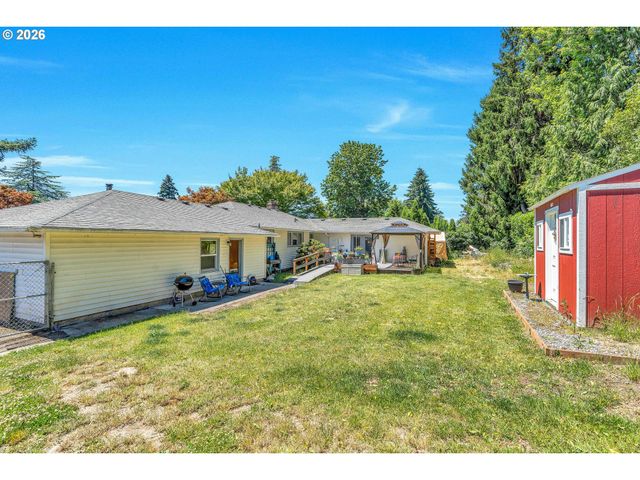 1883 Se ROSEBRIER Ct, Milwaukie, OR 97267
