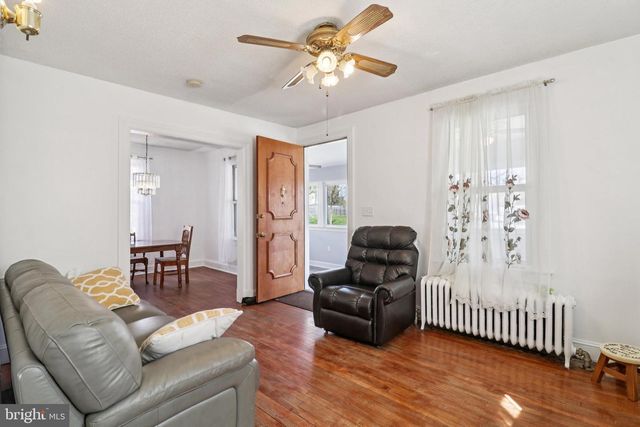 3149 NEWTON ST NE, Washington, DC 20018