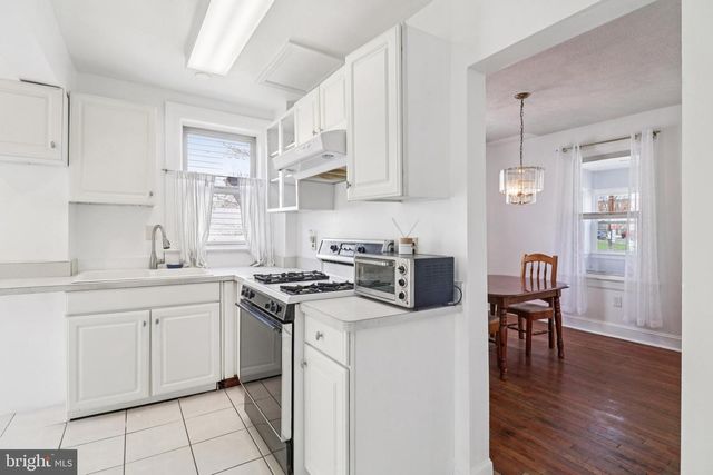 3149 NEWTON ST NE, Washington, DC 20018