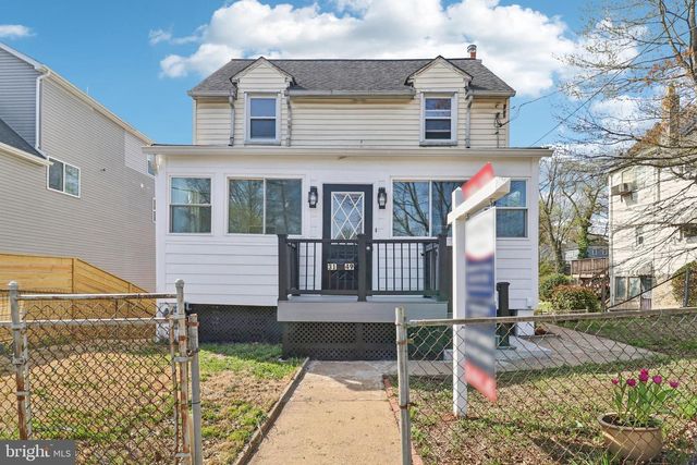 3149 NEWTON ST NE, Washington, DC 20018