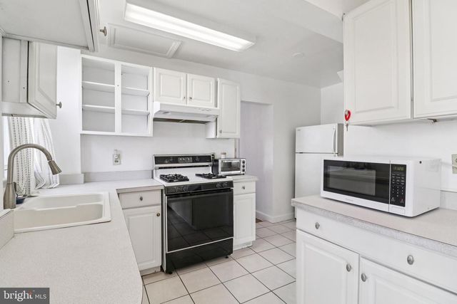 3149 NEWTON ST NE, Washington, DC 20018