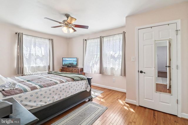 3149 NEWTON ST NE, Washington, DC 20018