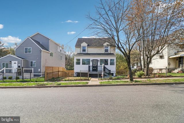 3149 NEWTON ST NE, Washington, DC 20018