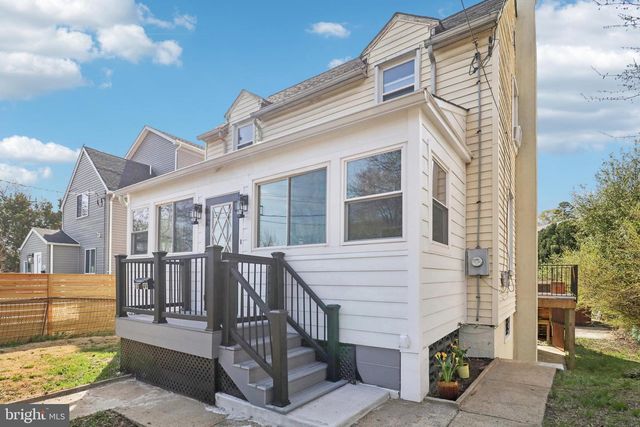 3149 NEWTON ST NE, Washington, DC 20018