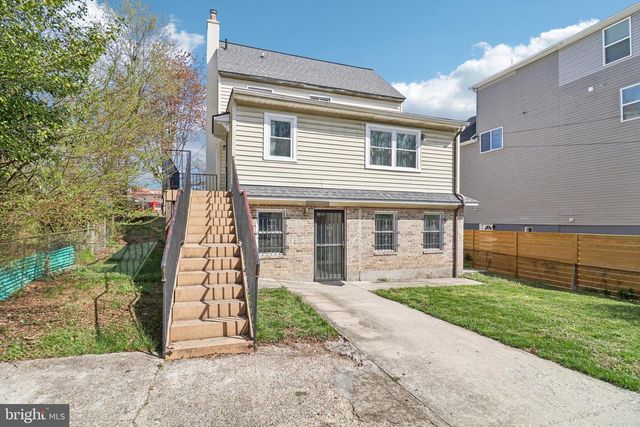 3149 NEWTON ST NE, Washington, DC 20018