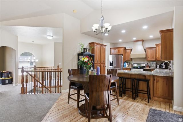 2452 OAK LN, Layton, UT 84040