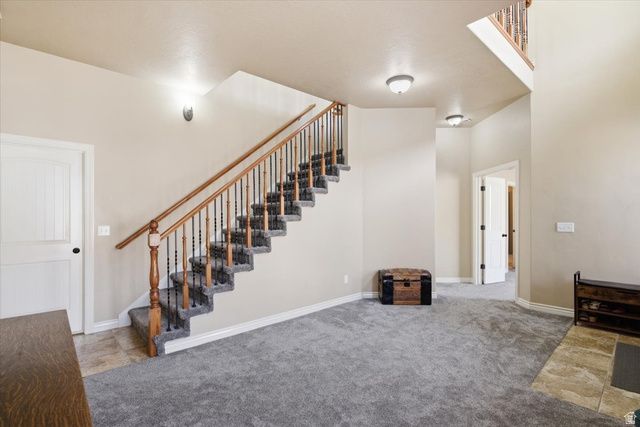 2452 OAK LN, Layton, UT 84040