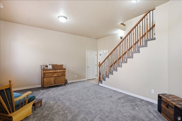 2452 OAK LN, Layton, UT 84040
