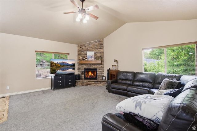 2452 OAK LN, Layton, UT 84040