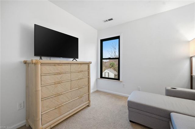 4657 Merrimac LN, Virginia Beach, VA 23455