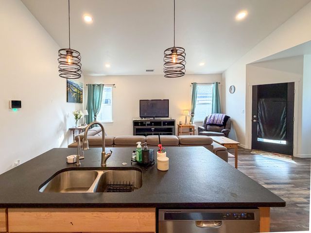 457 Fox Meadows Court, Grand Junction, CO 81504