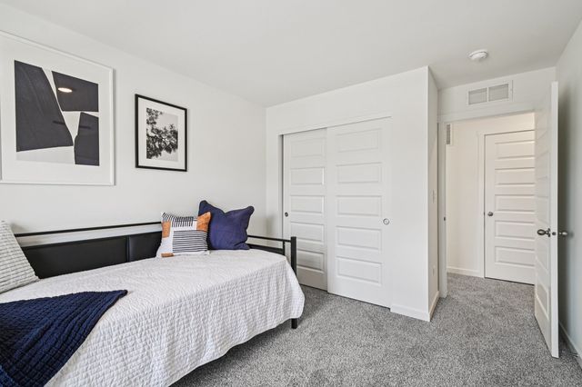 2441 Semillon Street, Oswego, IL 60543