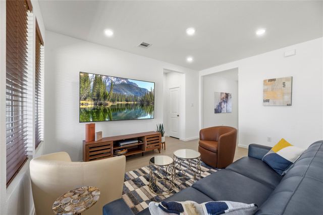 907 Heaven Drive, Beasley, TX 77417