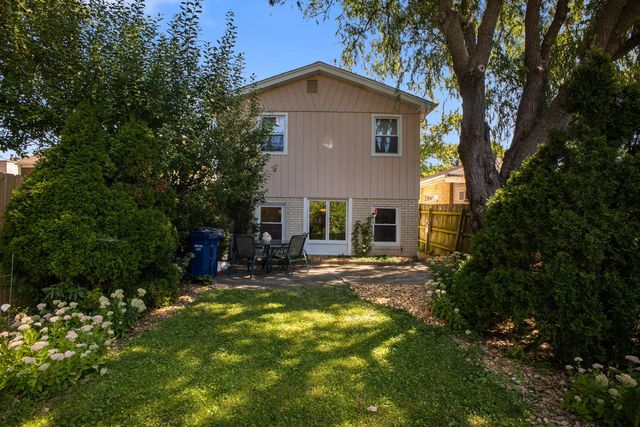 1212 N Maple Avenue, La Grange Park, IL 60526