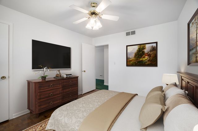 1212 N Maple Avenue, La Grange Park, IL 60526