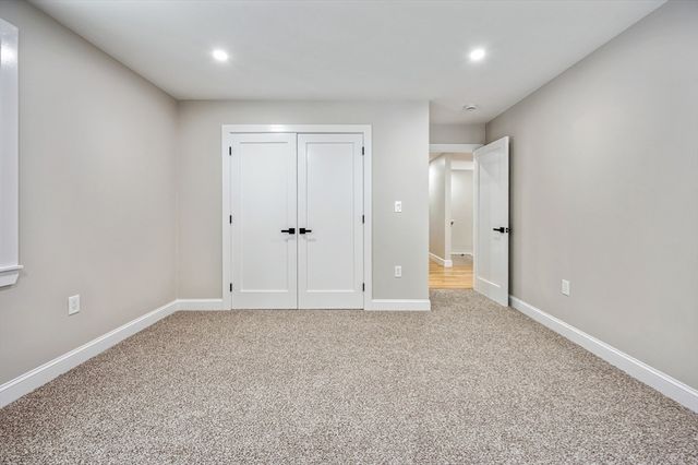 37 Dane Ave, Worcester, MA 01607