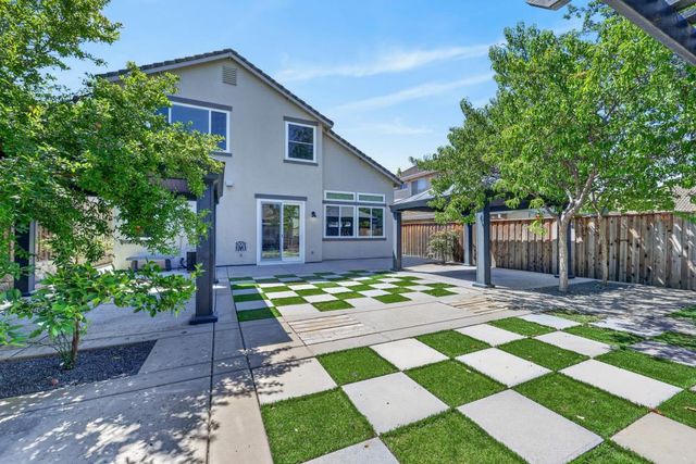 107 Lembi Dr, Folsom, CA 95630