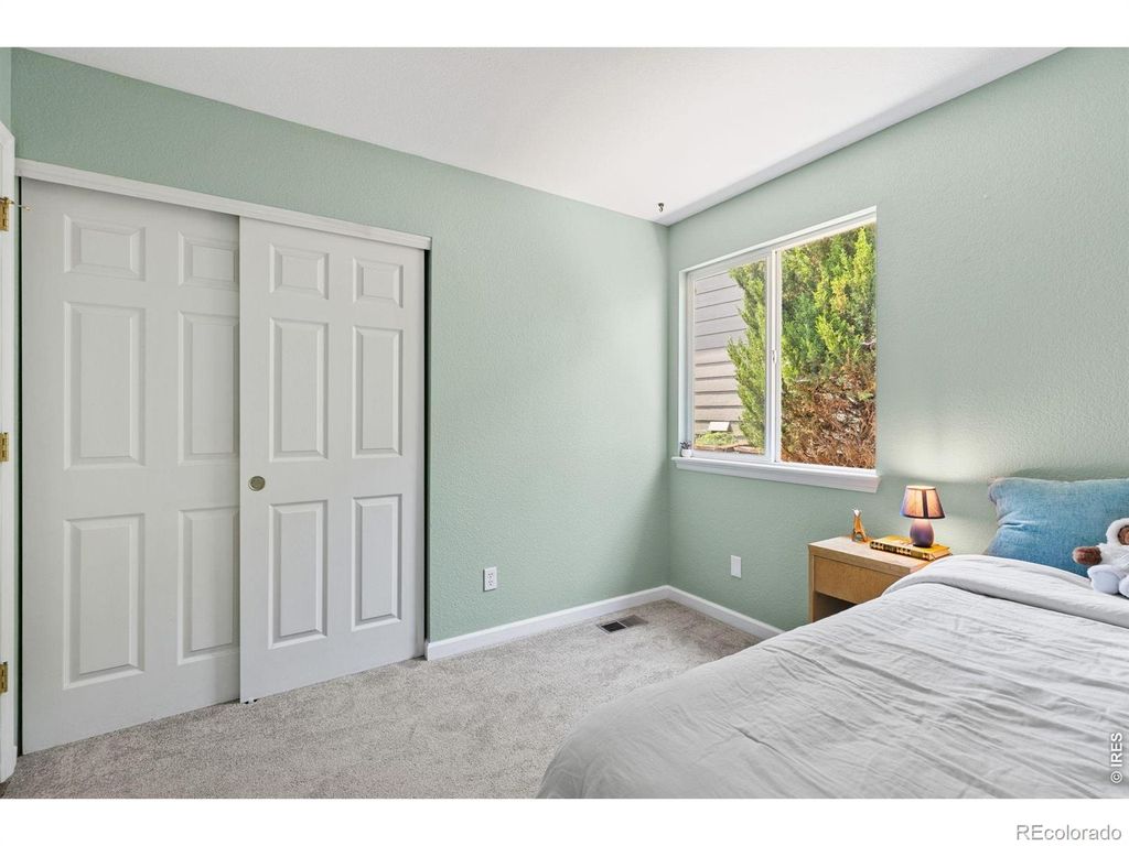 Image 25 of property listing at 9712 Queenscliffe Drive, Highlands Ranch, CO 80130