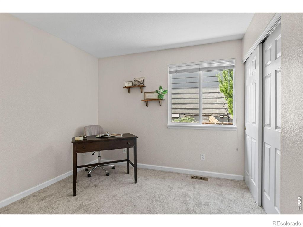 Image 27 of property listing at 9712 Queenscliffe Drive, Highlands Ranch, CO 80130