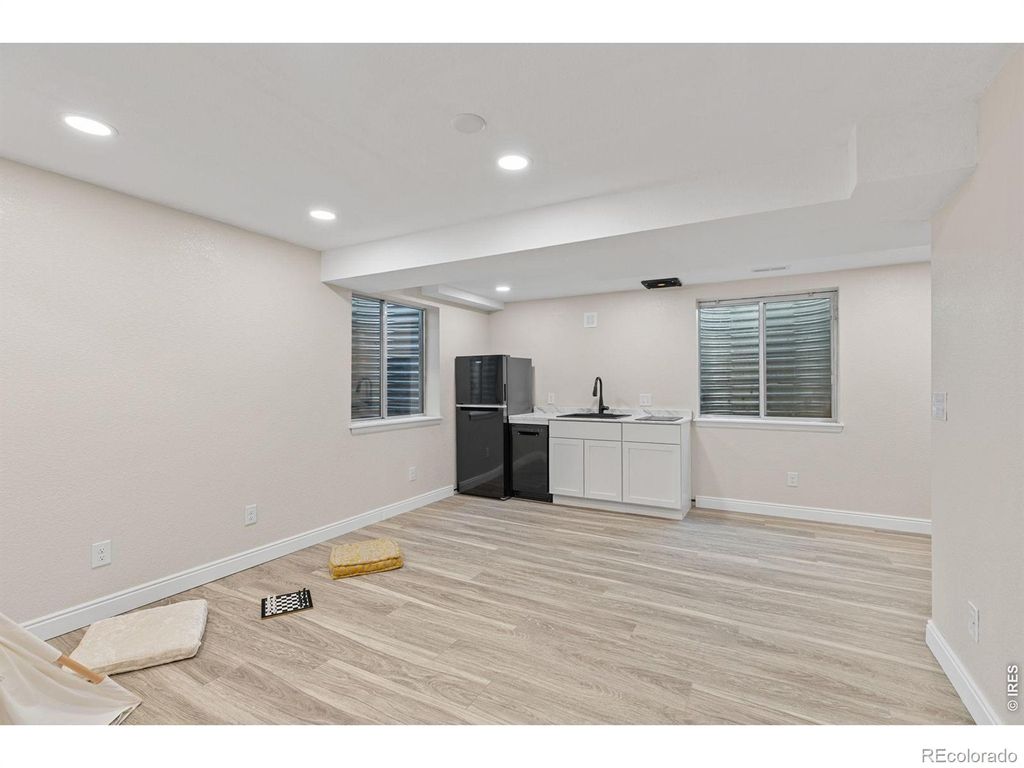 Image 30 of property listing at 9712 Queenscliffe Drive, Highlands Ranch, CO 80130