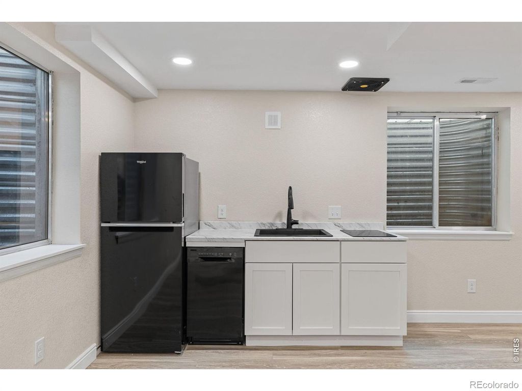 Image 31 of property listing at 9712 Queenscliffe Drive, Highlands Ranch, CO 80130