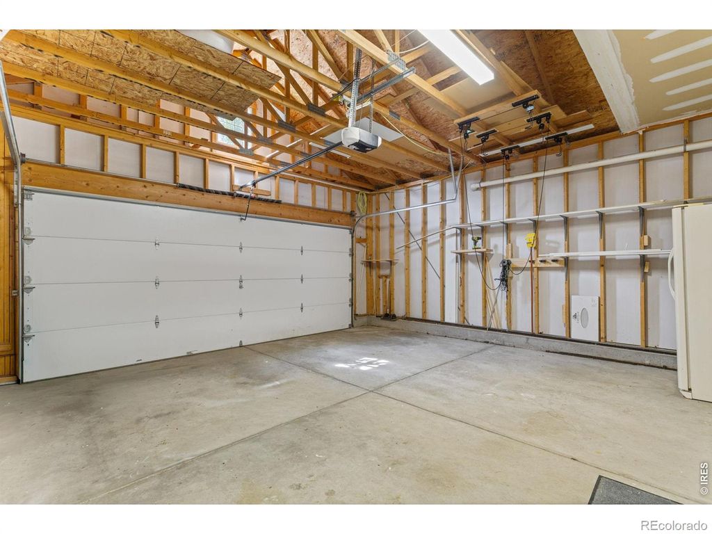 Image 43 of property listing at 9712 Queenscliffe Drive, Highlands Ranch, CO 80130