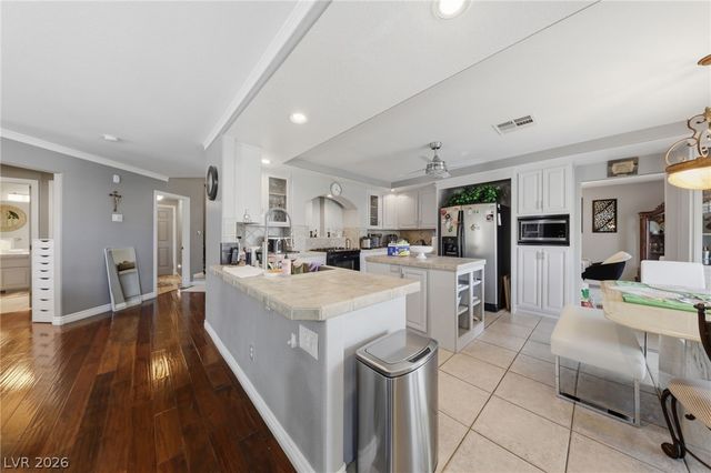 7936 Avalon Mist Street, Las Vegas, NV 89139