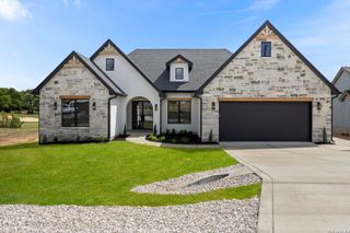 117 Hiram Cook, Blanco, TX 78606